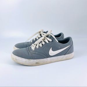 nike blue canvas shoes